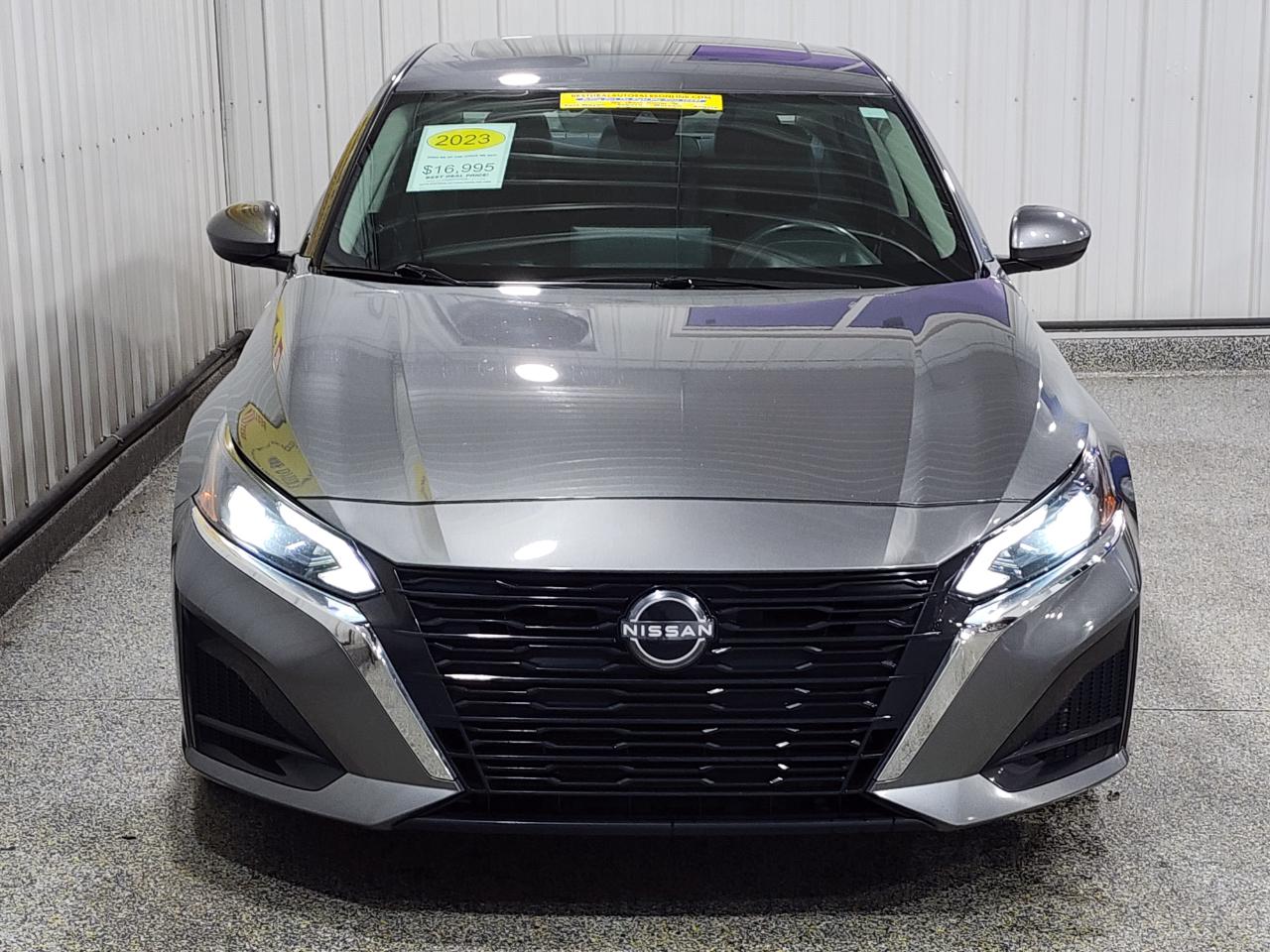 Nissan Altima  2023