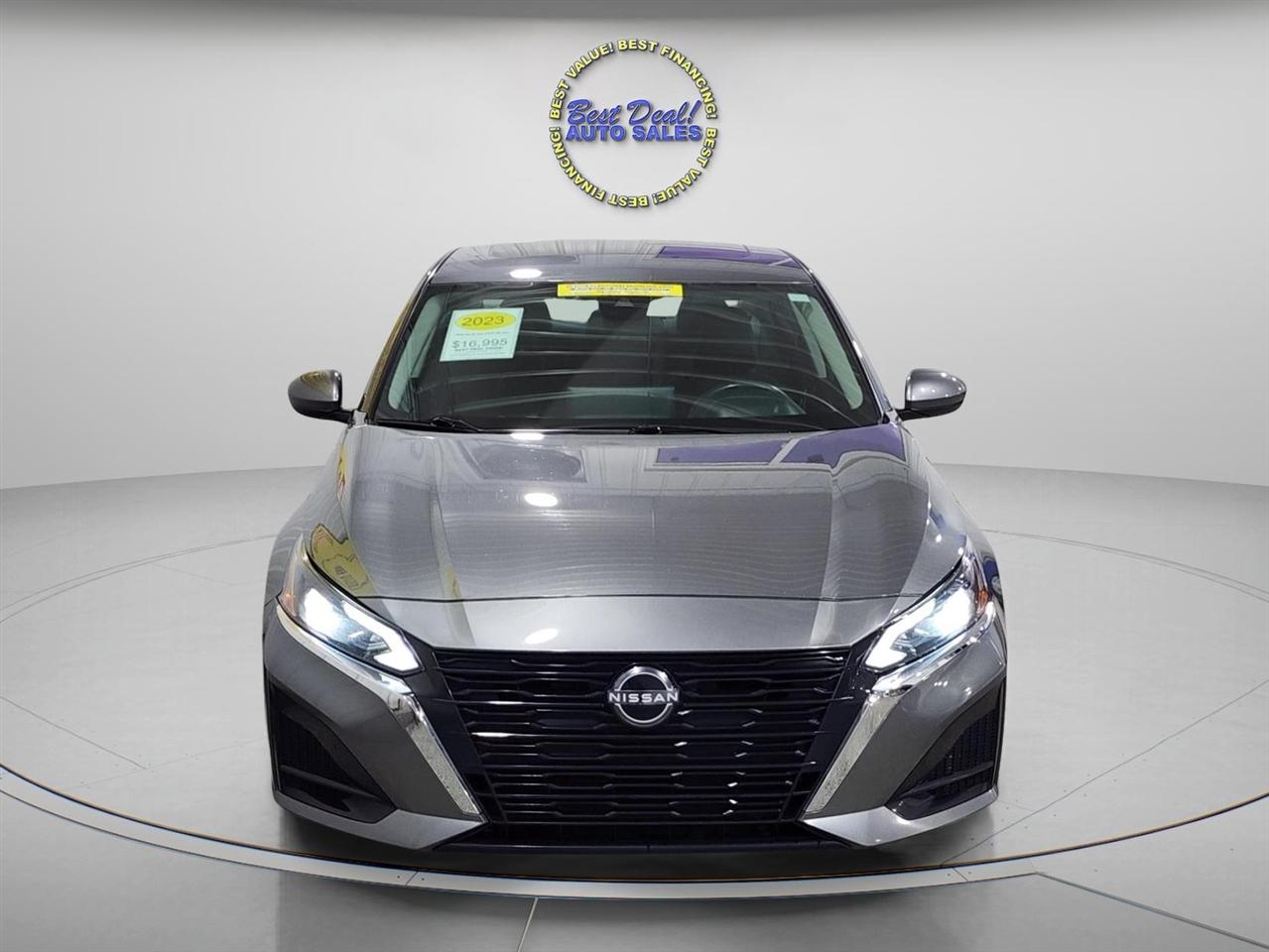 Nissan Altima  2023