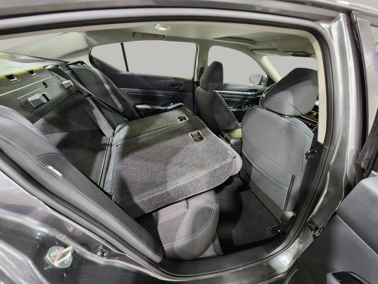 Nissan Altima  2023