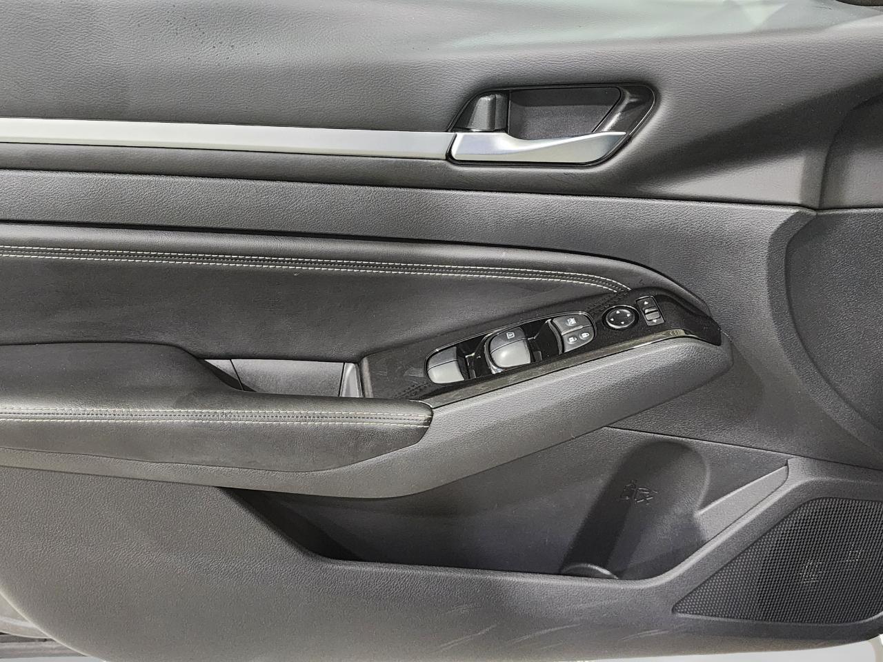 Nissan Altima  2023