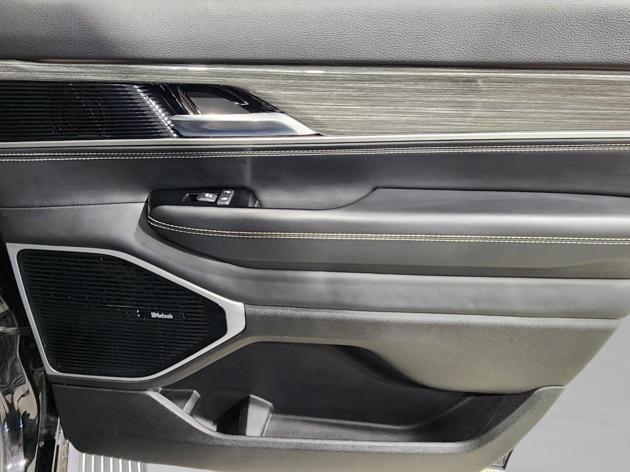 Jeep Wagoneer  2022