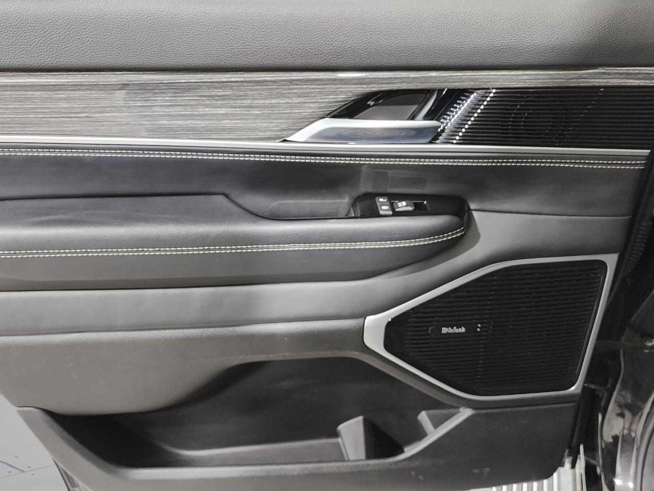 Jeep Wagoneer  2022