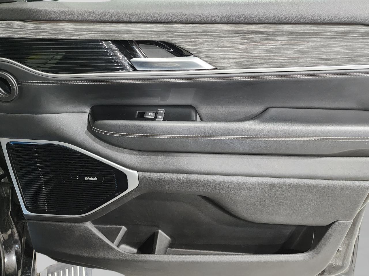 Jeep Wagoneer  2022