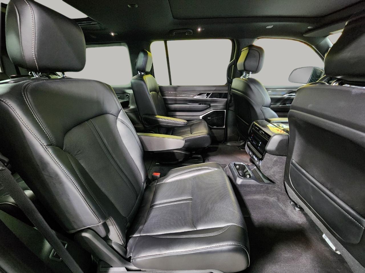 Jeep Wagoneer  2022