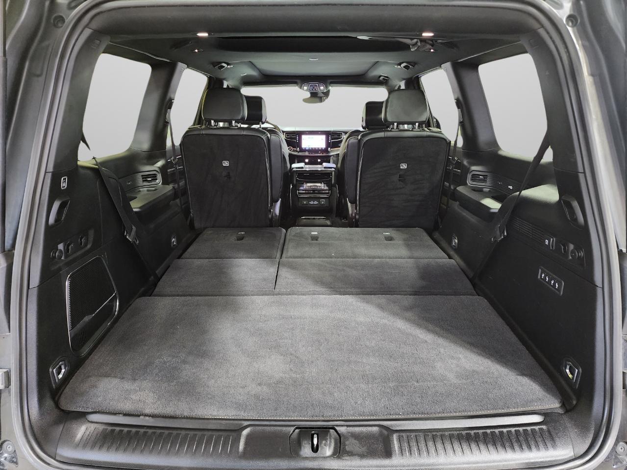 Jeep Wagoneer  2022