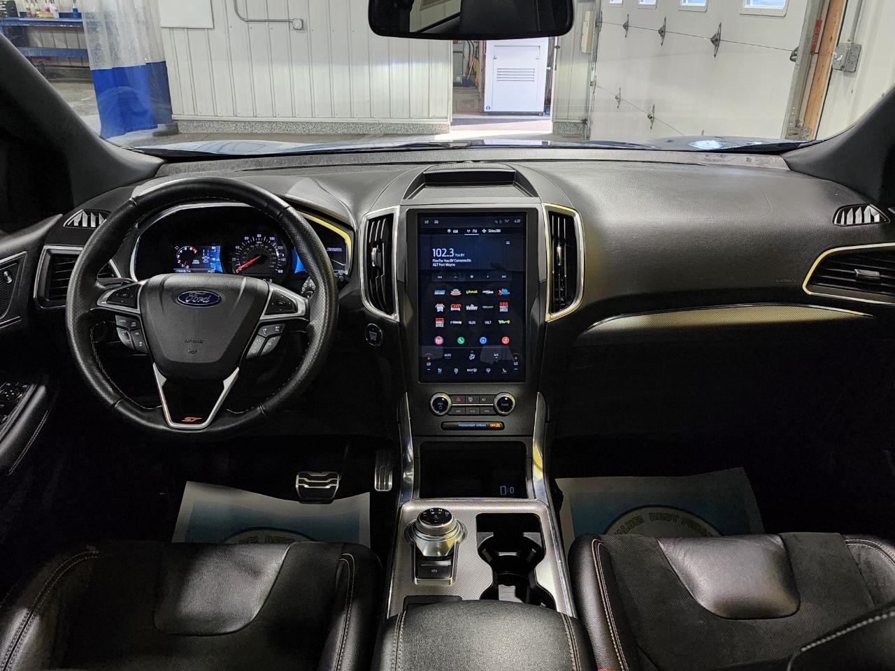 Ford Edge  2021