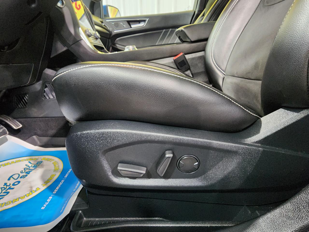 Ford Edge  2021