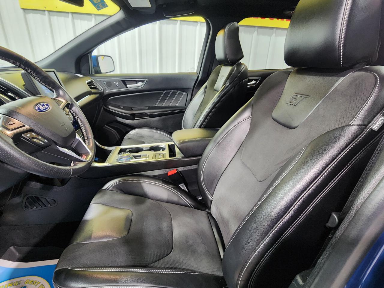 Ford Edge  2021