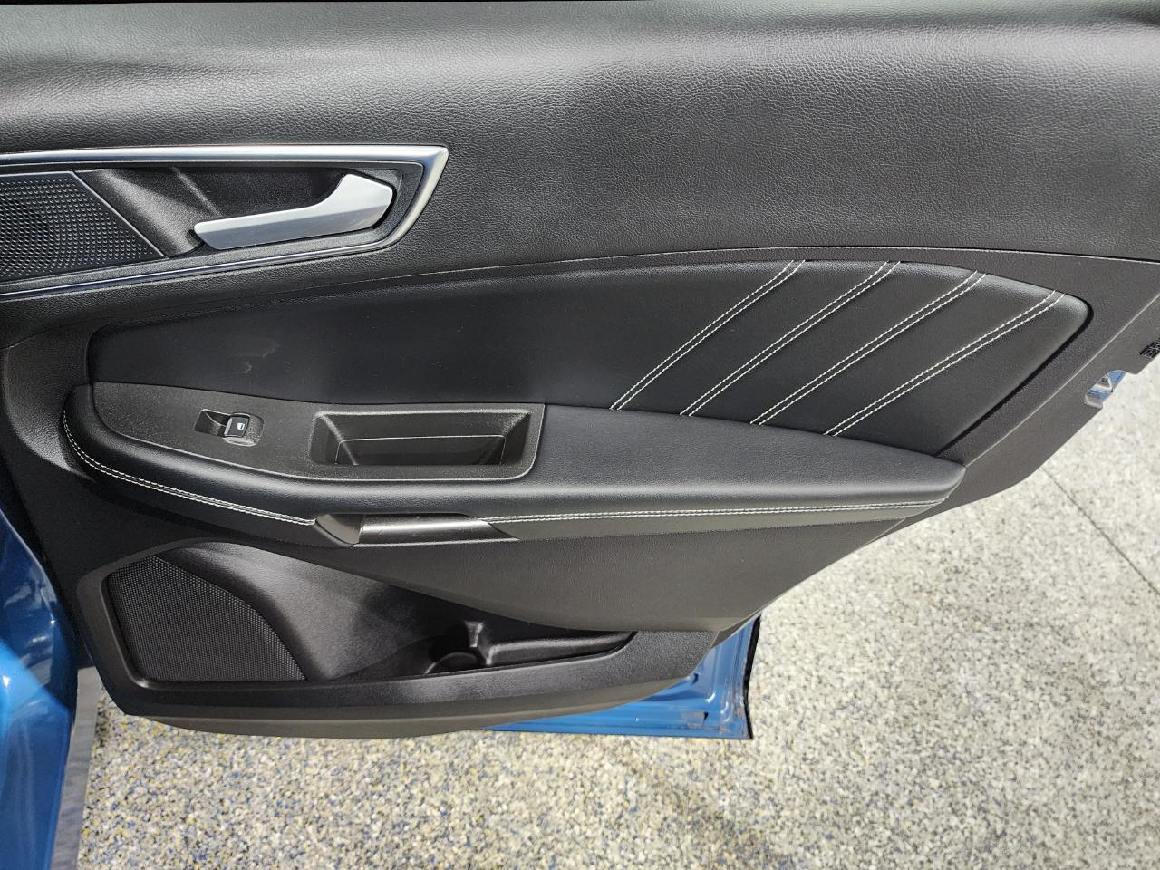 Ford Edge  2021