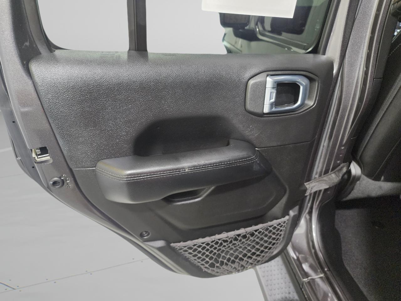 Jeep Wrangler  2021