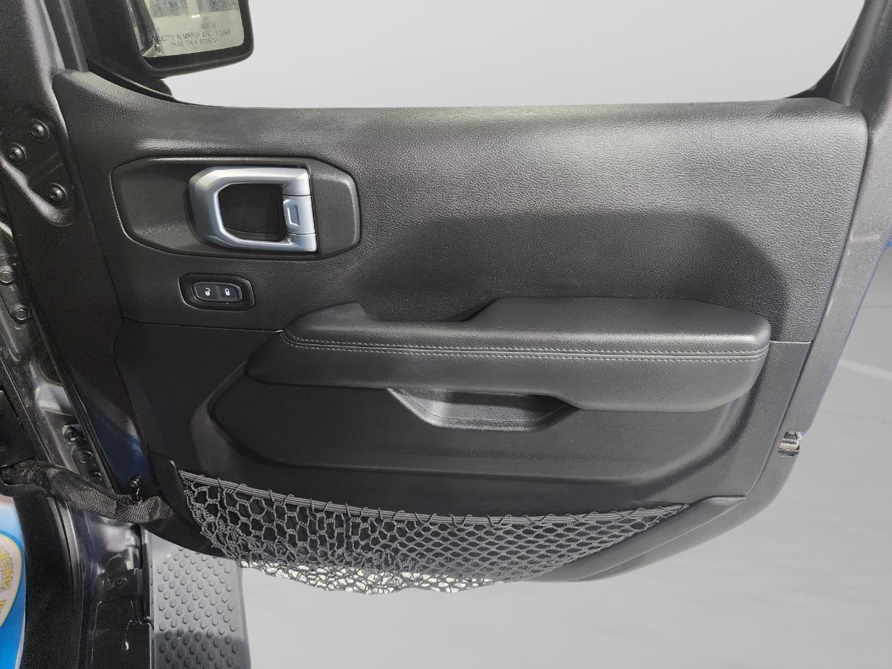 Jeep Wrangler  2021