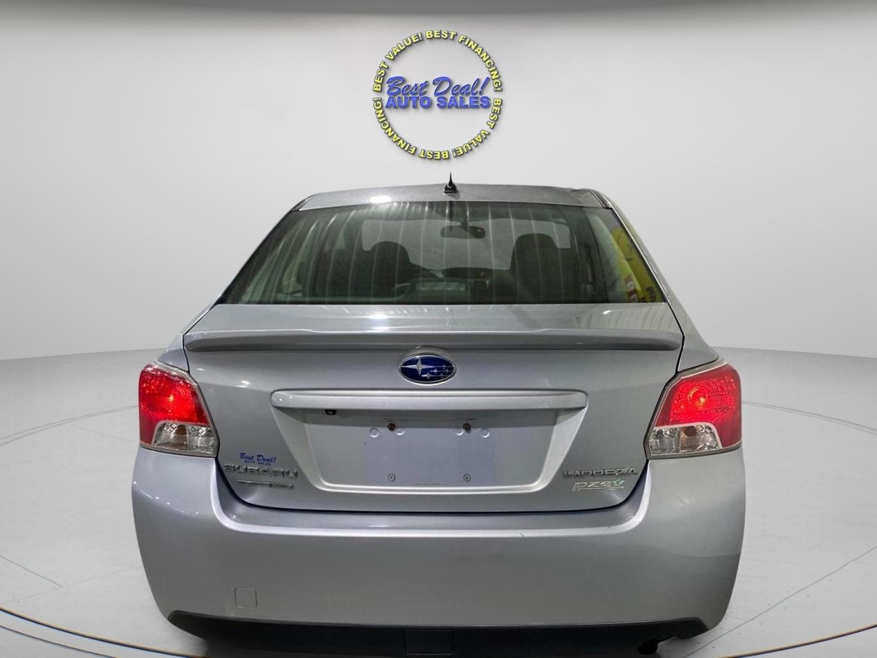 Subaru Impreza 2.0i PZEV CVT 4-Door 2015