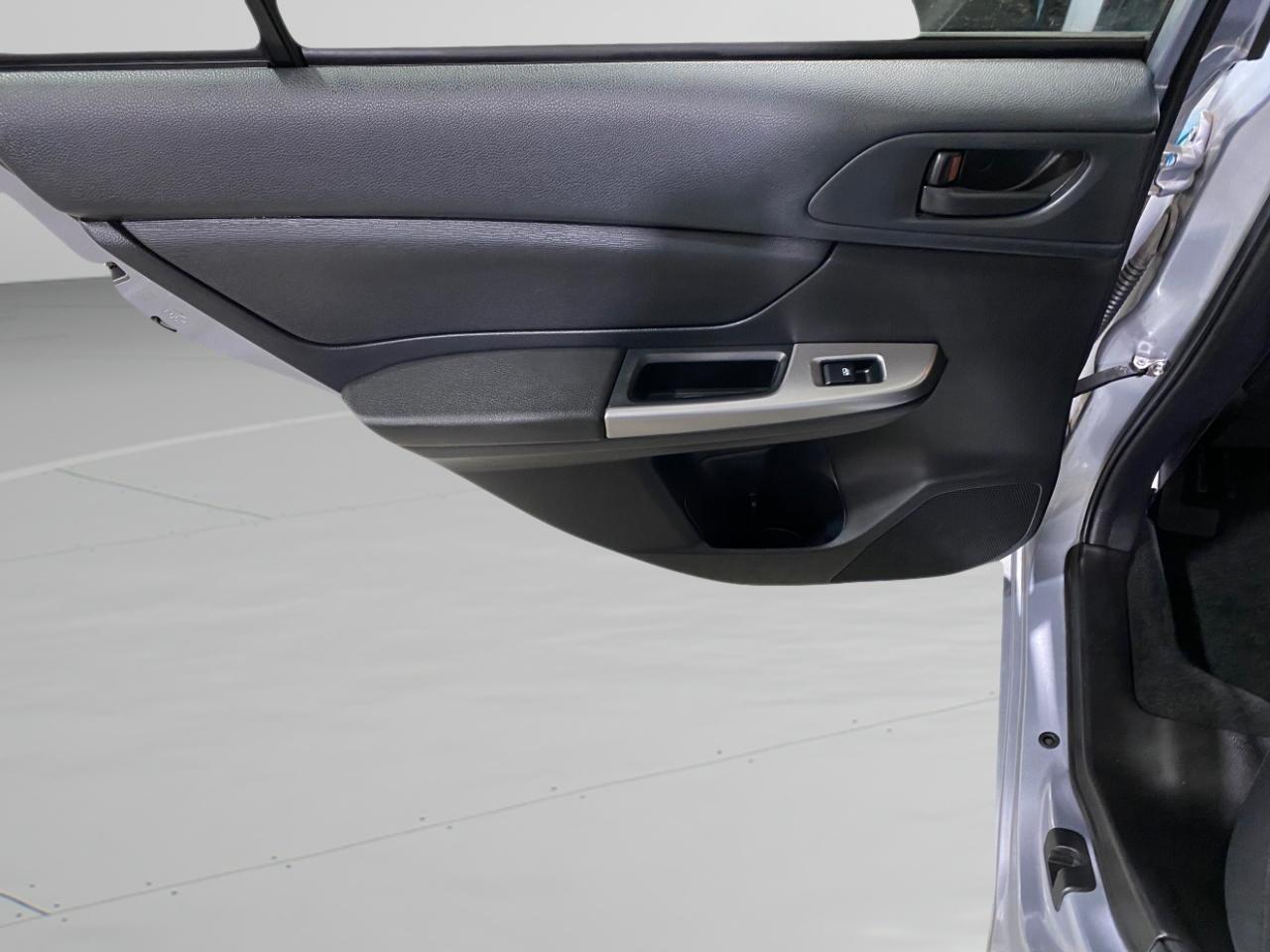 Subaru Impreza 2.0i PZEV CVT 4-Door 2015