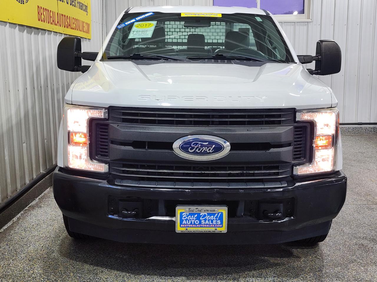 2017 Ford F-250 SD 4X2 XL 2dr Regular Cab 8ft. LB Pickup
