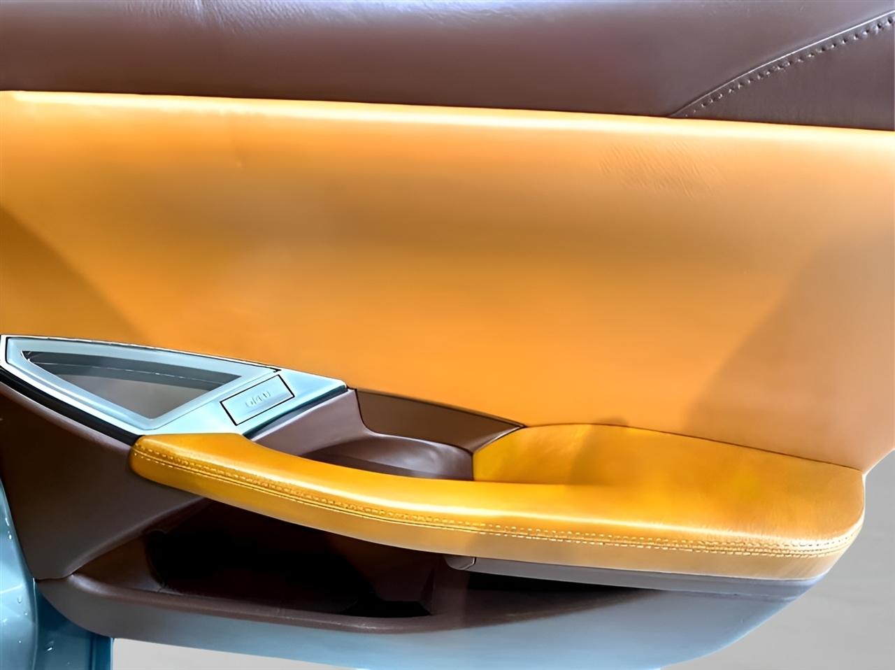 Fisker Karma  2012