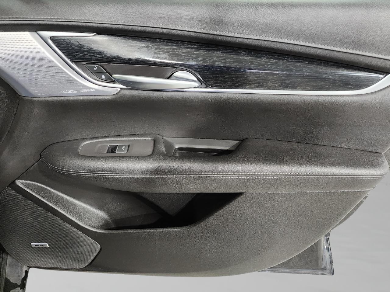 Cadillac XT5  2020