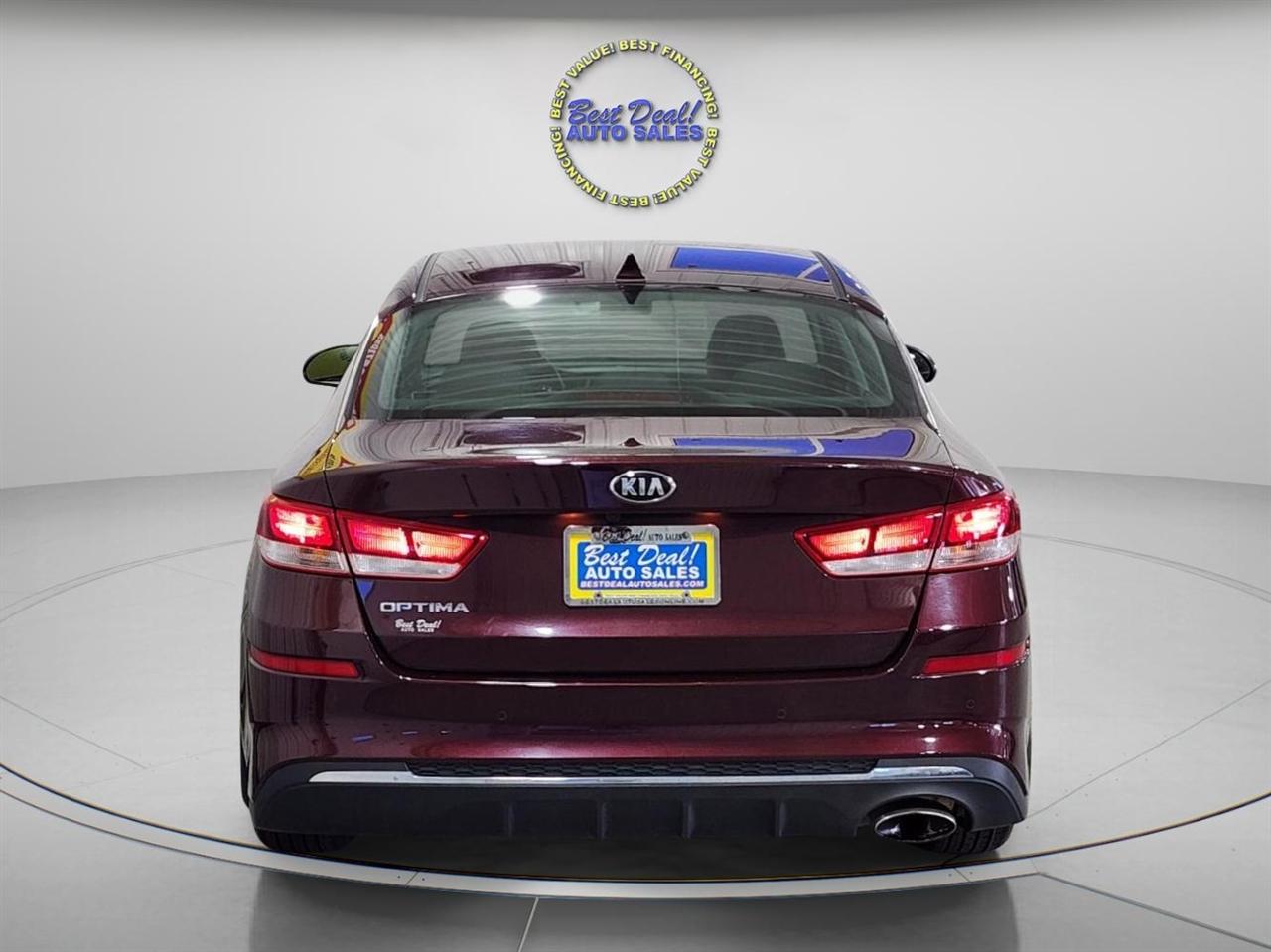Kia Optima  2019