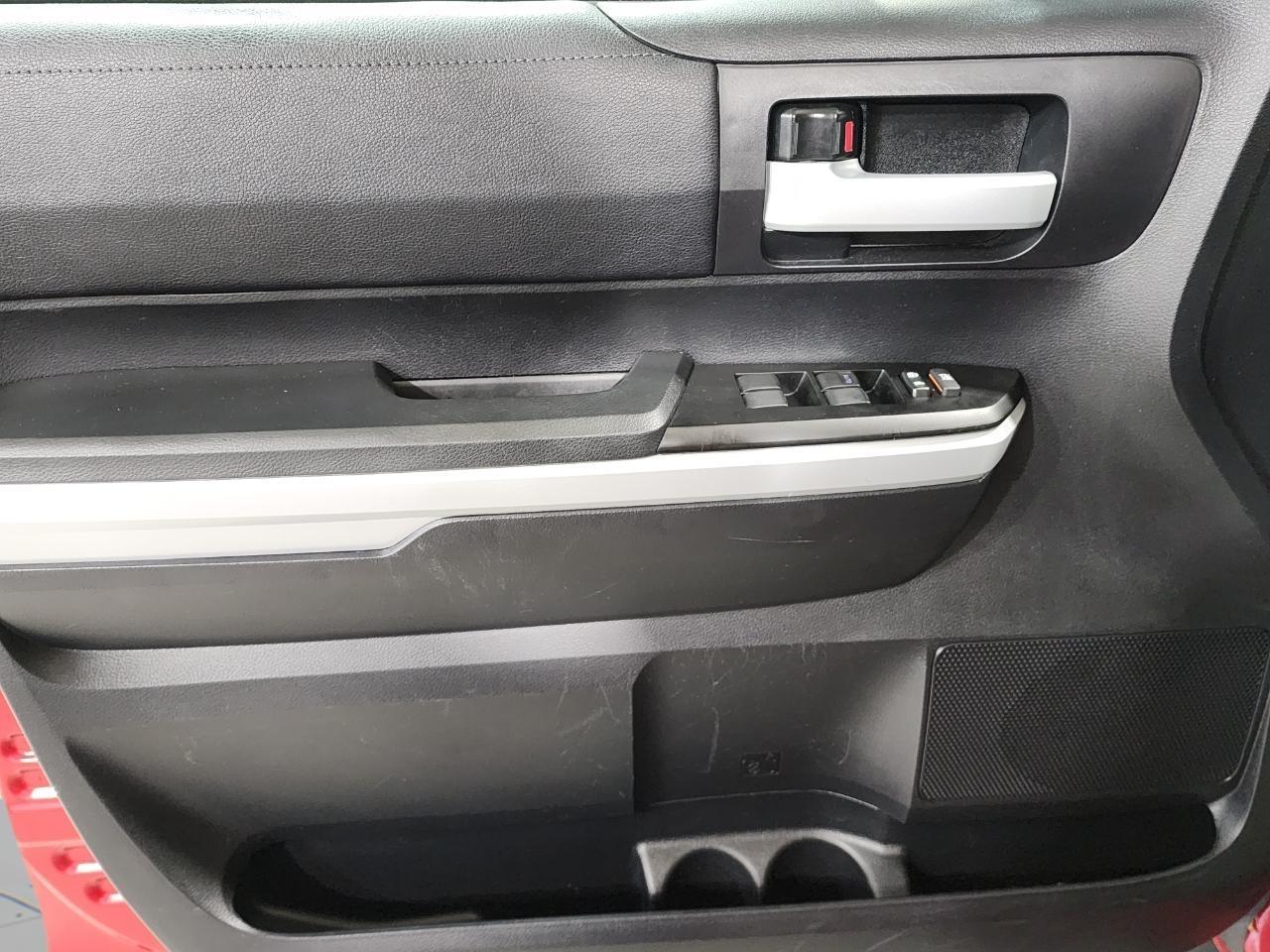 Toyota Tundra SR5 5.7L V8 Double Cab 4WD 2020