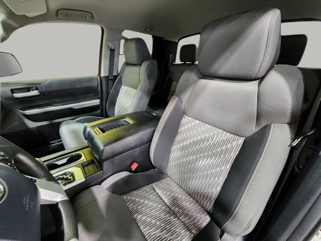 Toyota Tundra SR5 5.7L V8 Double Cab 4WD 2020