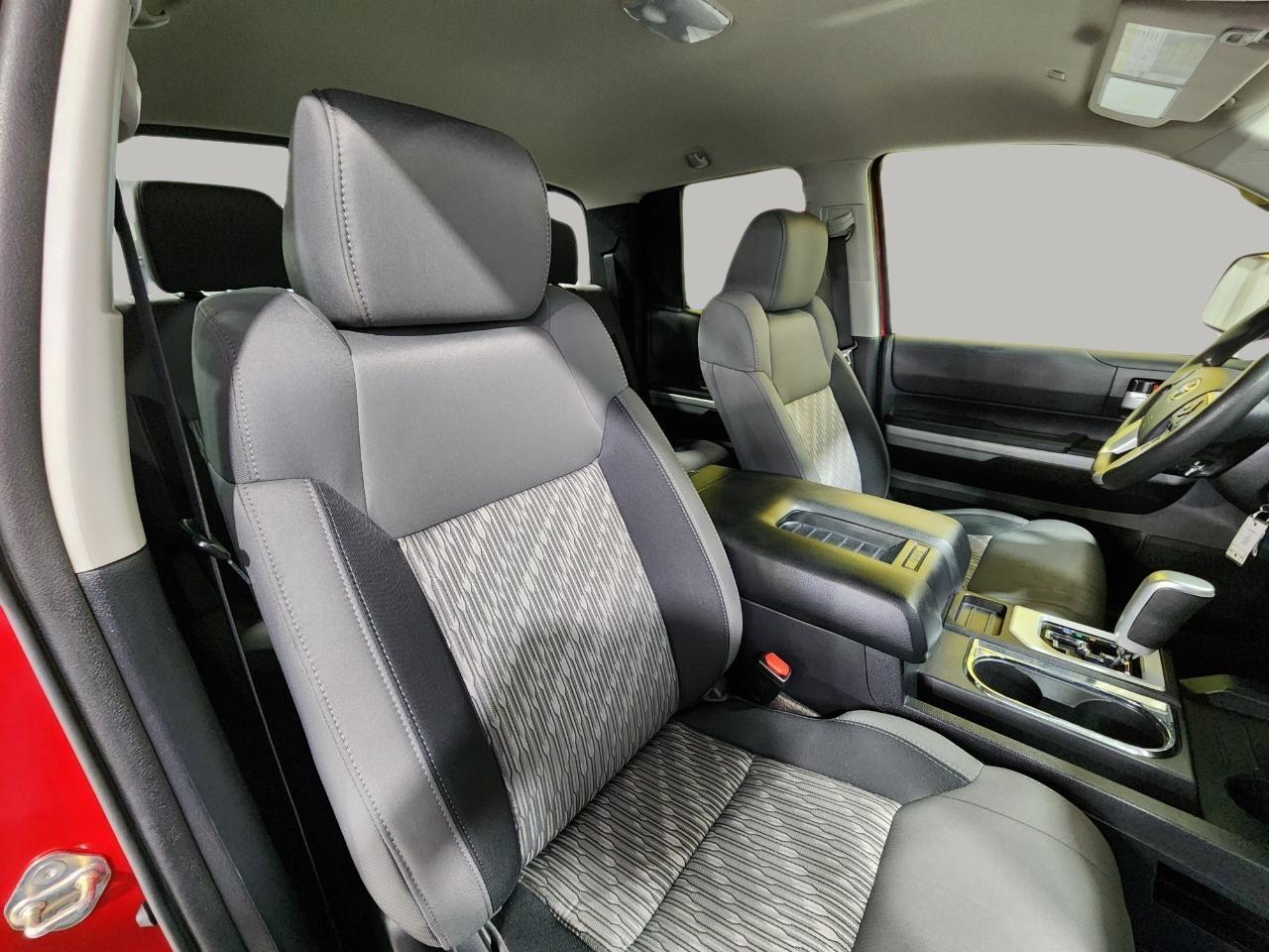 Toyota Tundra SR5 5.7L V8 Double Cab 4WD 2020