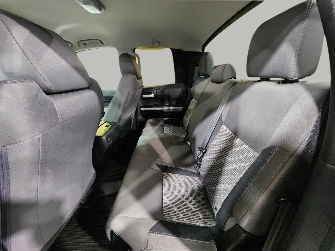 Toyota Tundra SR5 5.7L V8 Double Cab 4WD 2020