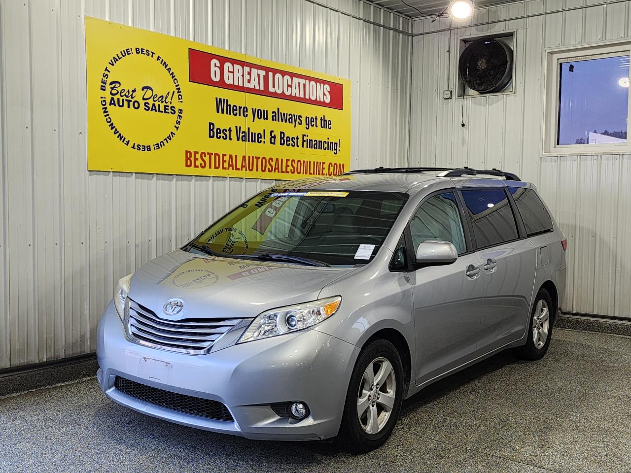 2015 Toyota Sienna LE FWD 8-Passenger 4DR MINI-VAN