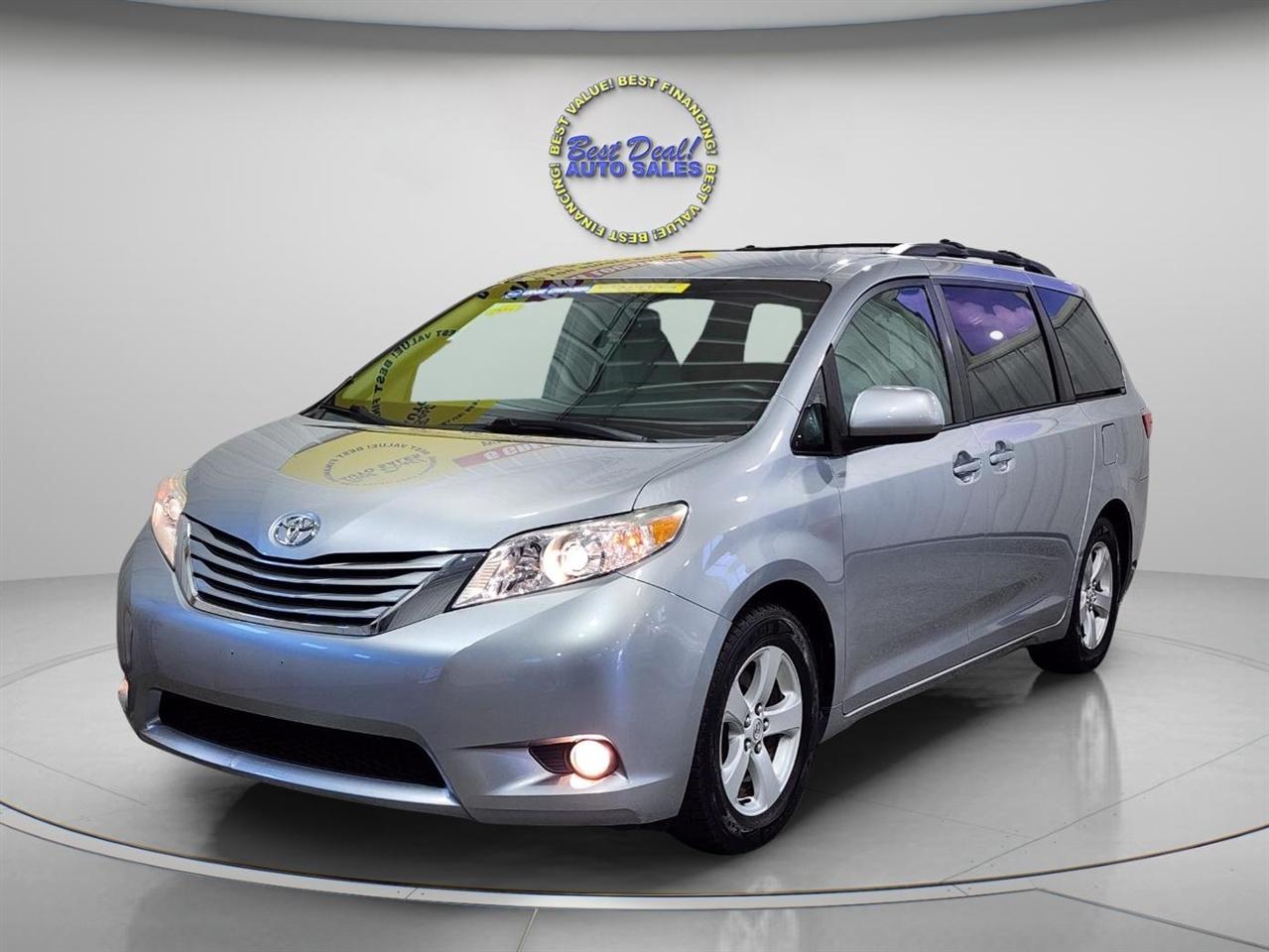 2015 Toyota Sienna LE FWD 8-Passenger 4DR MINI-VAN