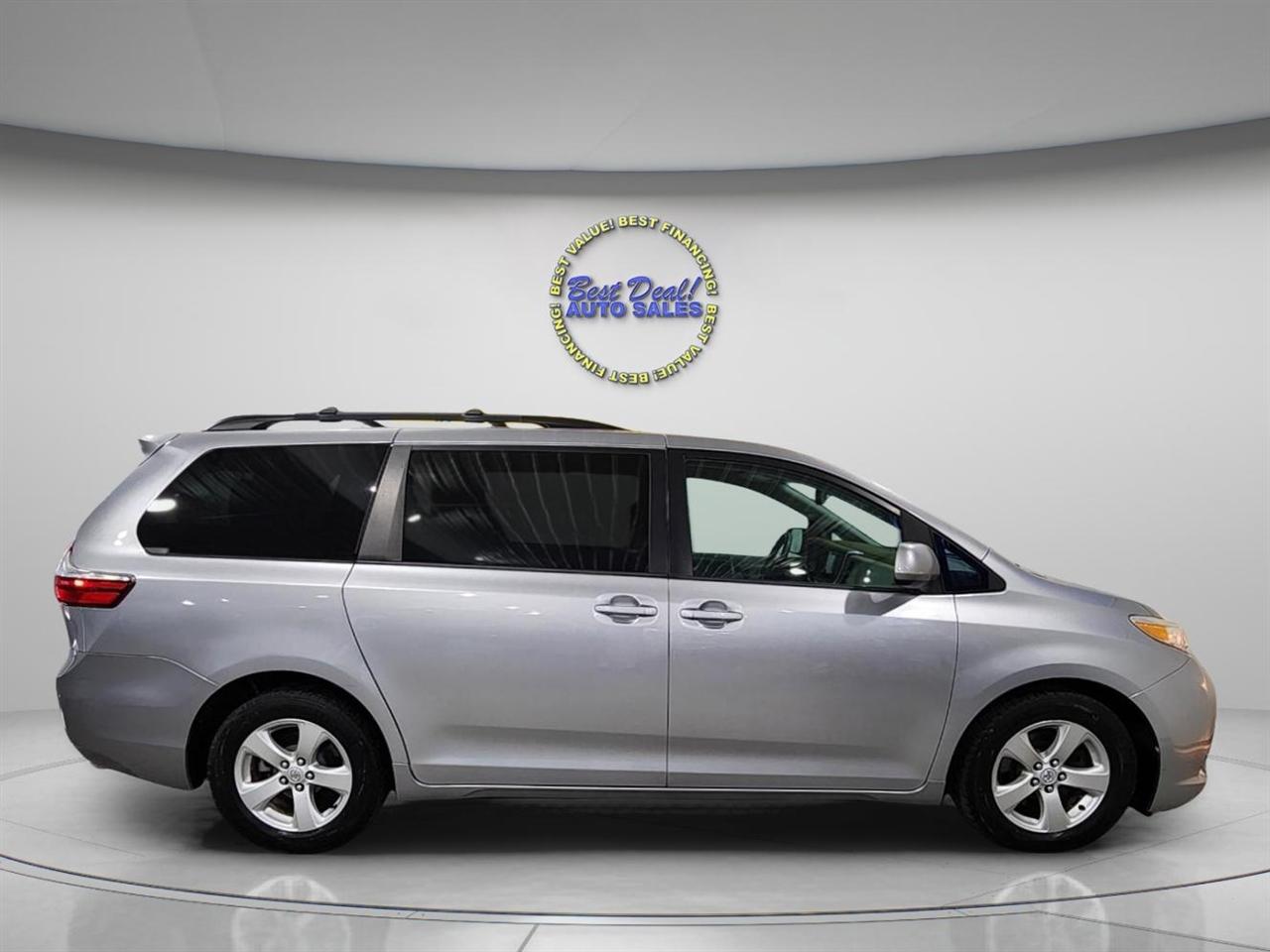 Toyota Sienna  2015