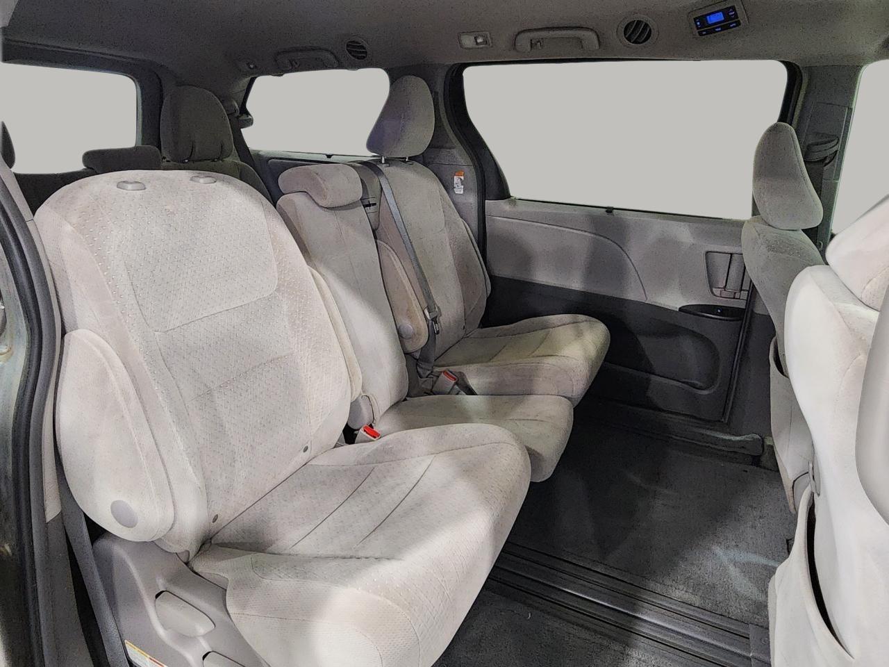 Toyota Sienna  2015