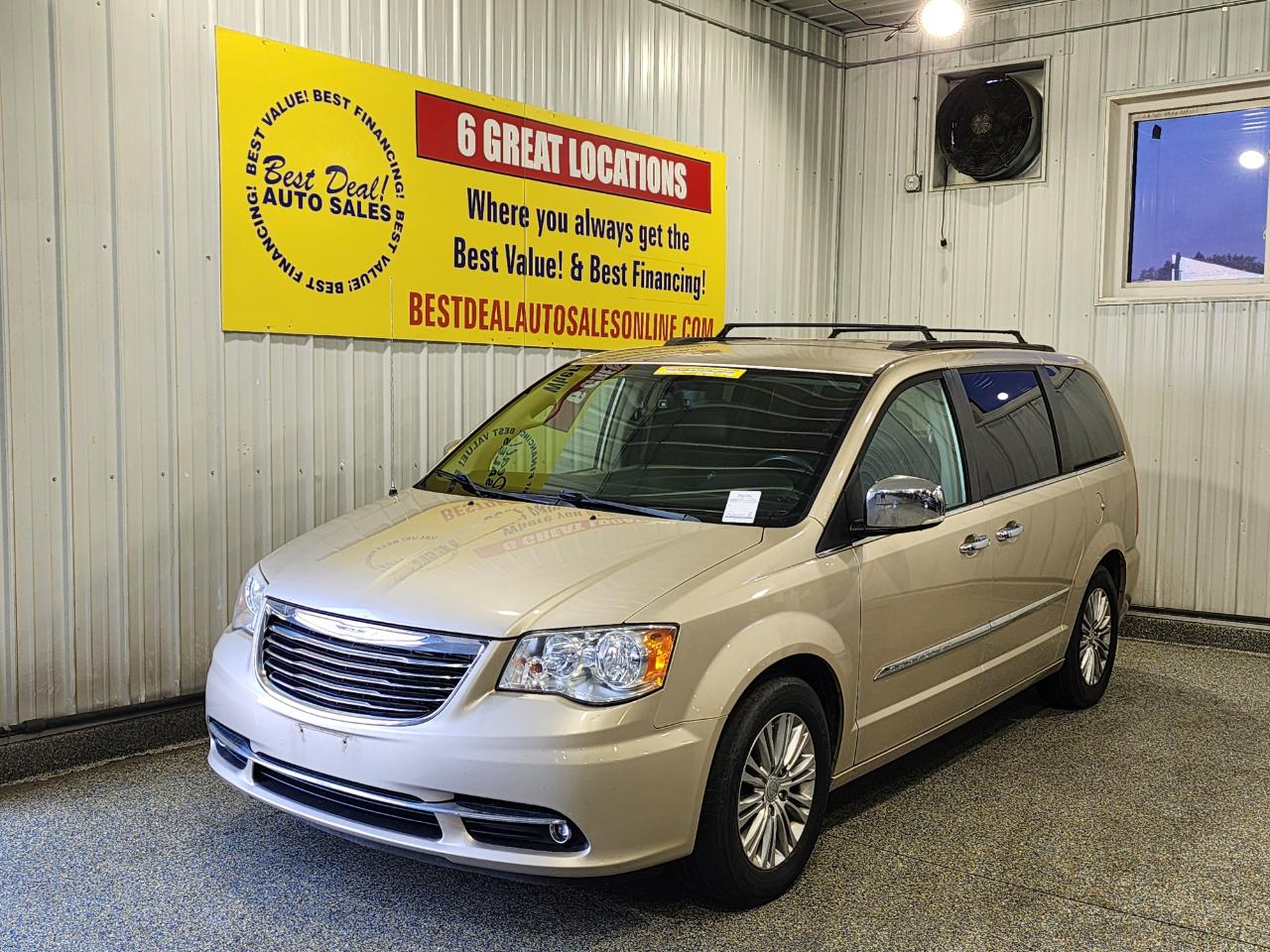 2015 Chrysler Town & Country Touring-L