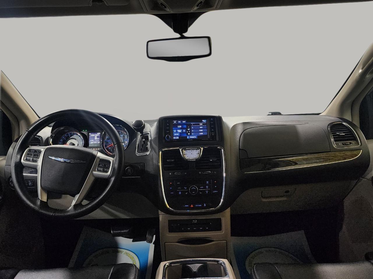 Chrysler Town & Country  2015