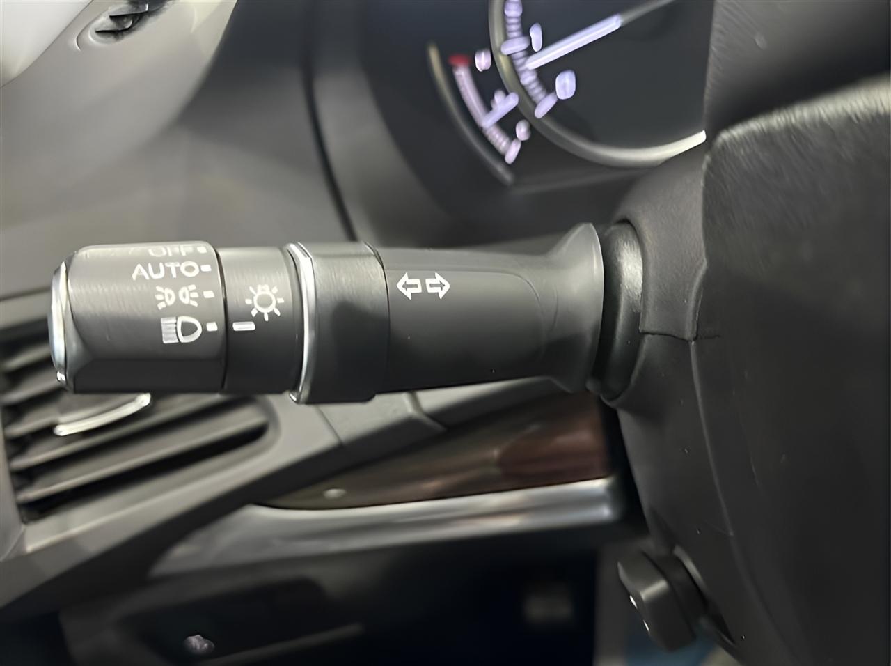 Acura MDX SH-AWD 6-Spd AT 2015