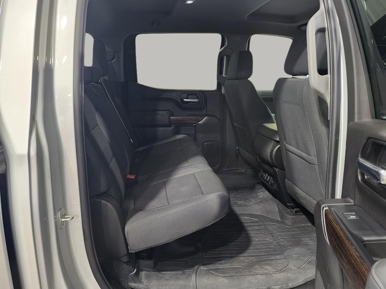 GMC Sierra 1500 SLE Crew Cab Short Box 4WD 2020