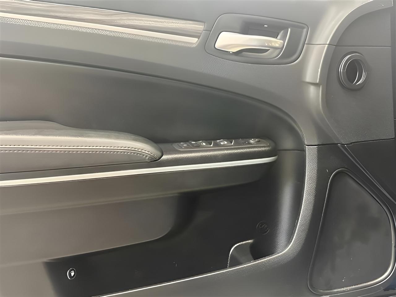 Chrysler 300 Touring L AWD 2022