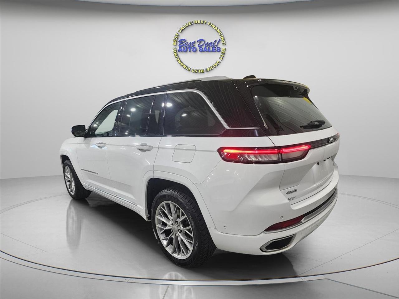 Jeep Grand Cherokee  2023