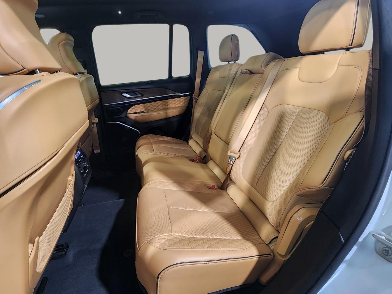 Jeep Grand Cherokee  2023