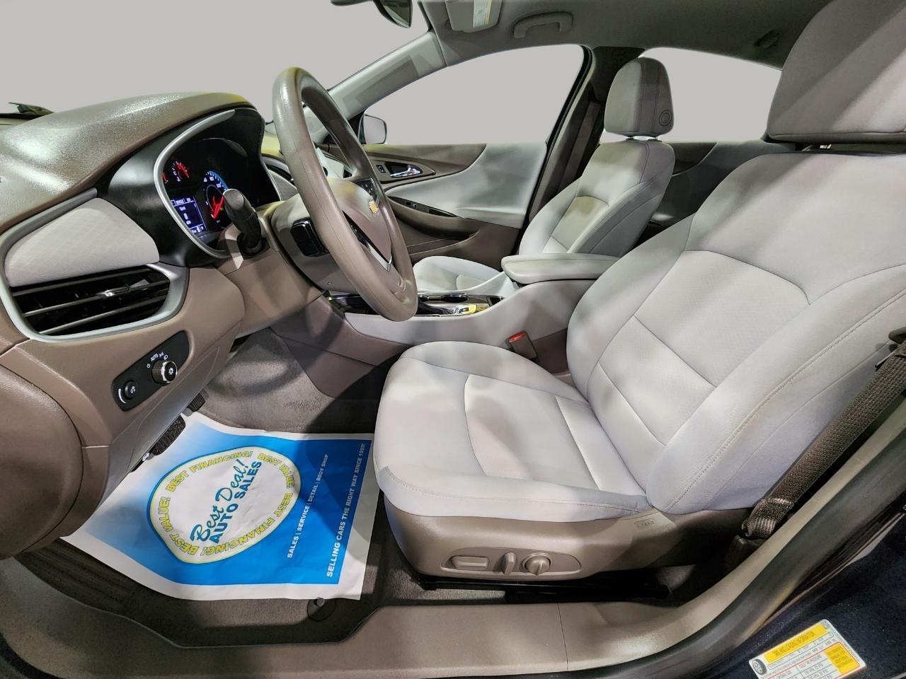 Chevrolet Malibu  2023