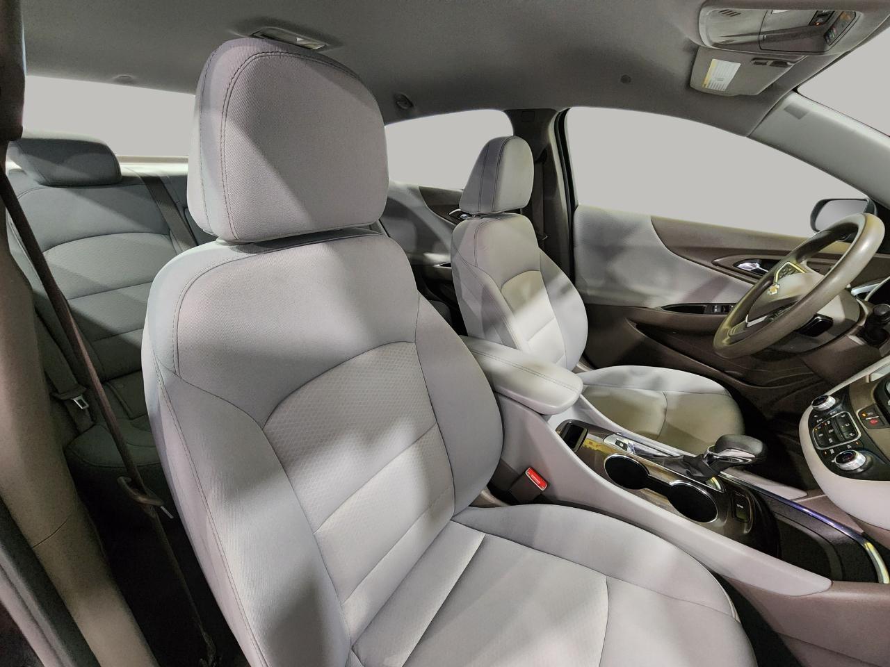 Chevrolet Malibu  2023