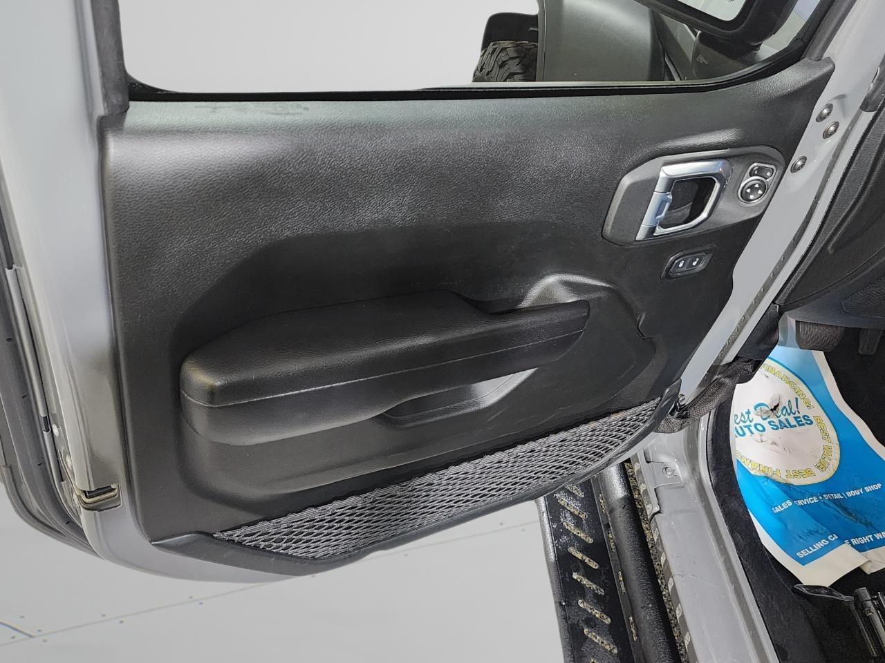 Jeep Wrangler Unlimited Rubicon 2021