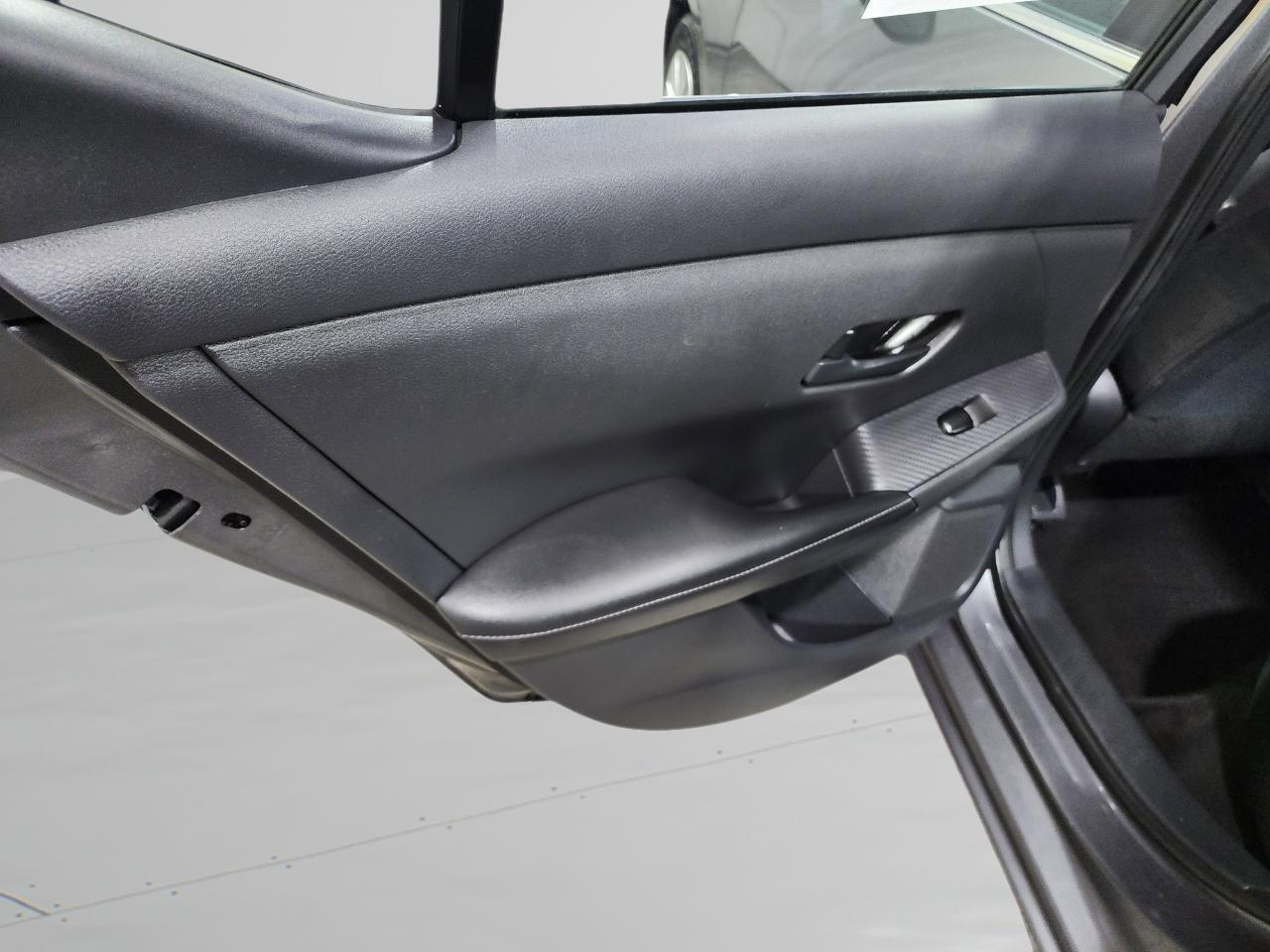 Nissan Sentra S 2024