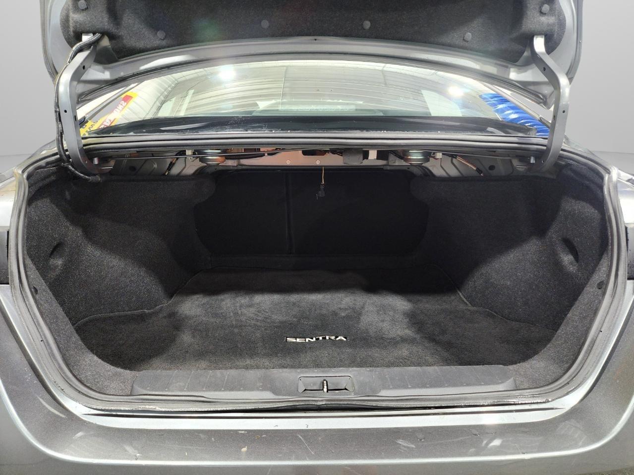 Nissan Sentra S 2024