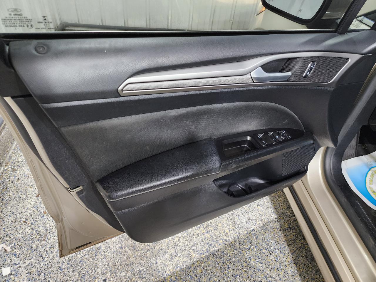 Ford Fusion SE 2017