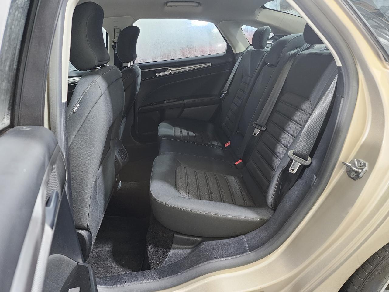 Ford Fusion SE 2017