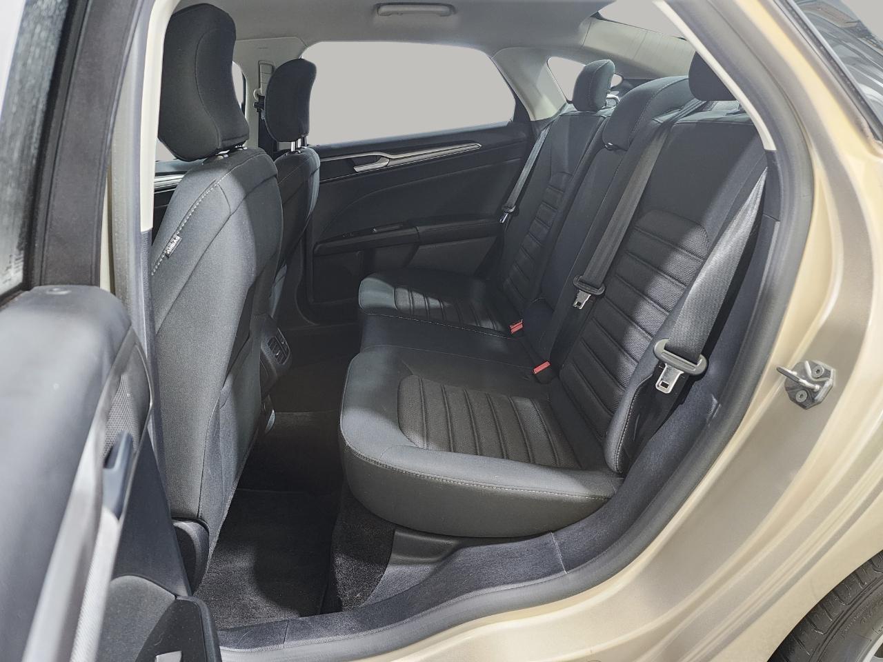 Ford Fusion SE 2017