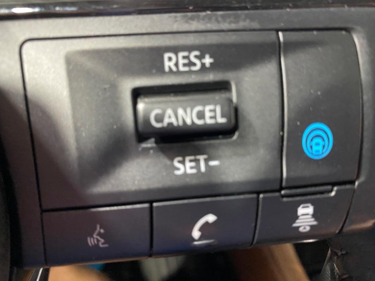 Nissan Pathfinder Platinum 4WD 2022