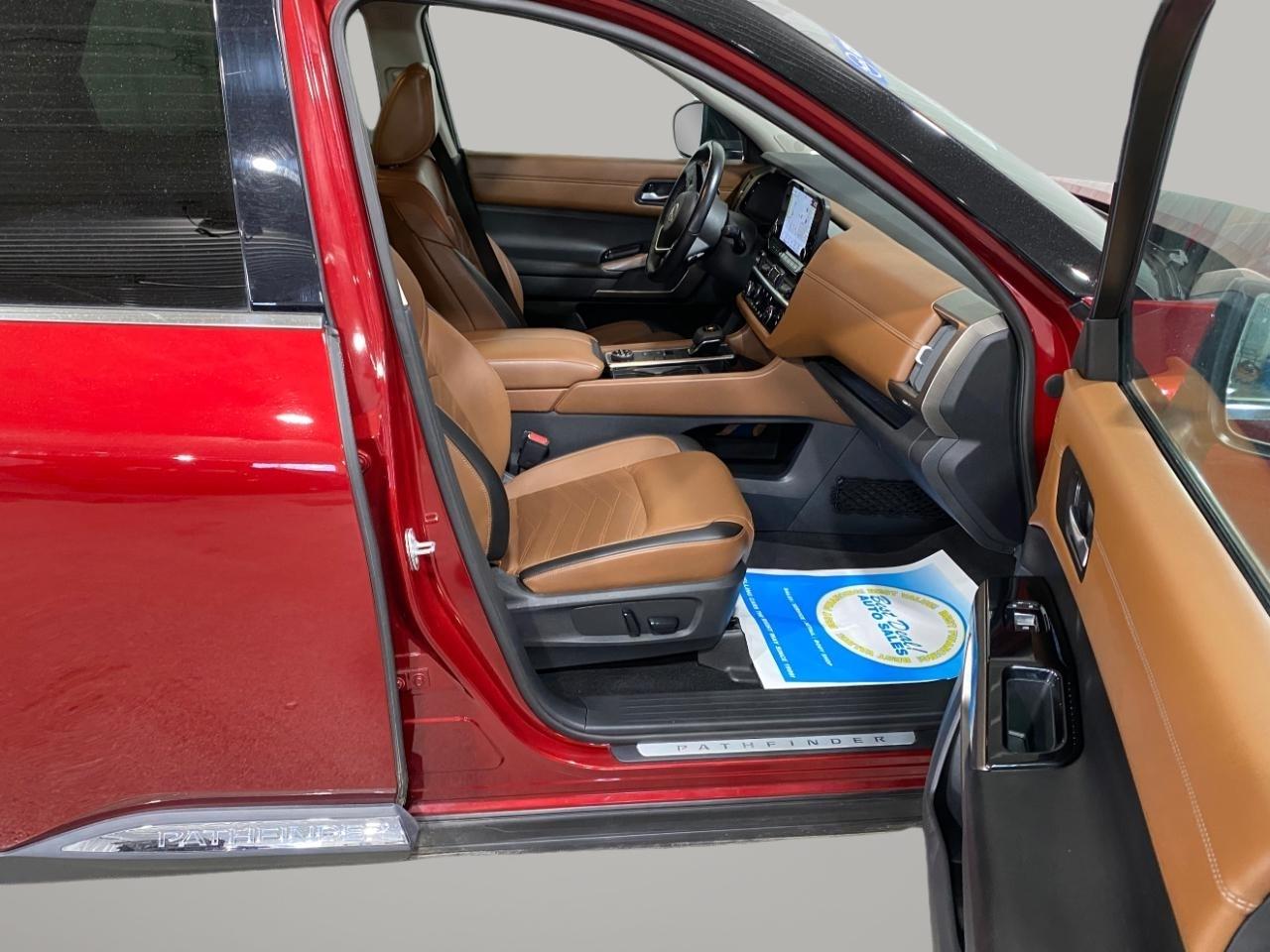 Nissan Pathfinder Platinum 4WD 2022