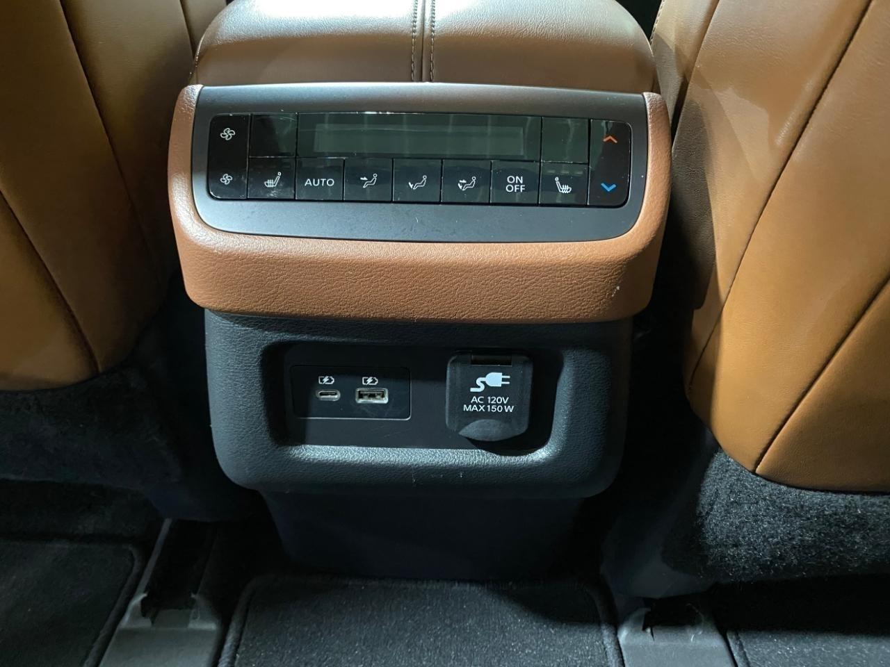 Nissan Pathfinder Platinum 4WD 2022