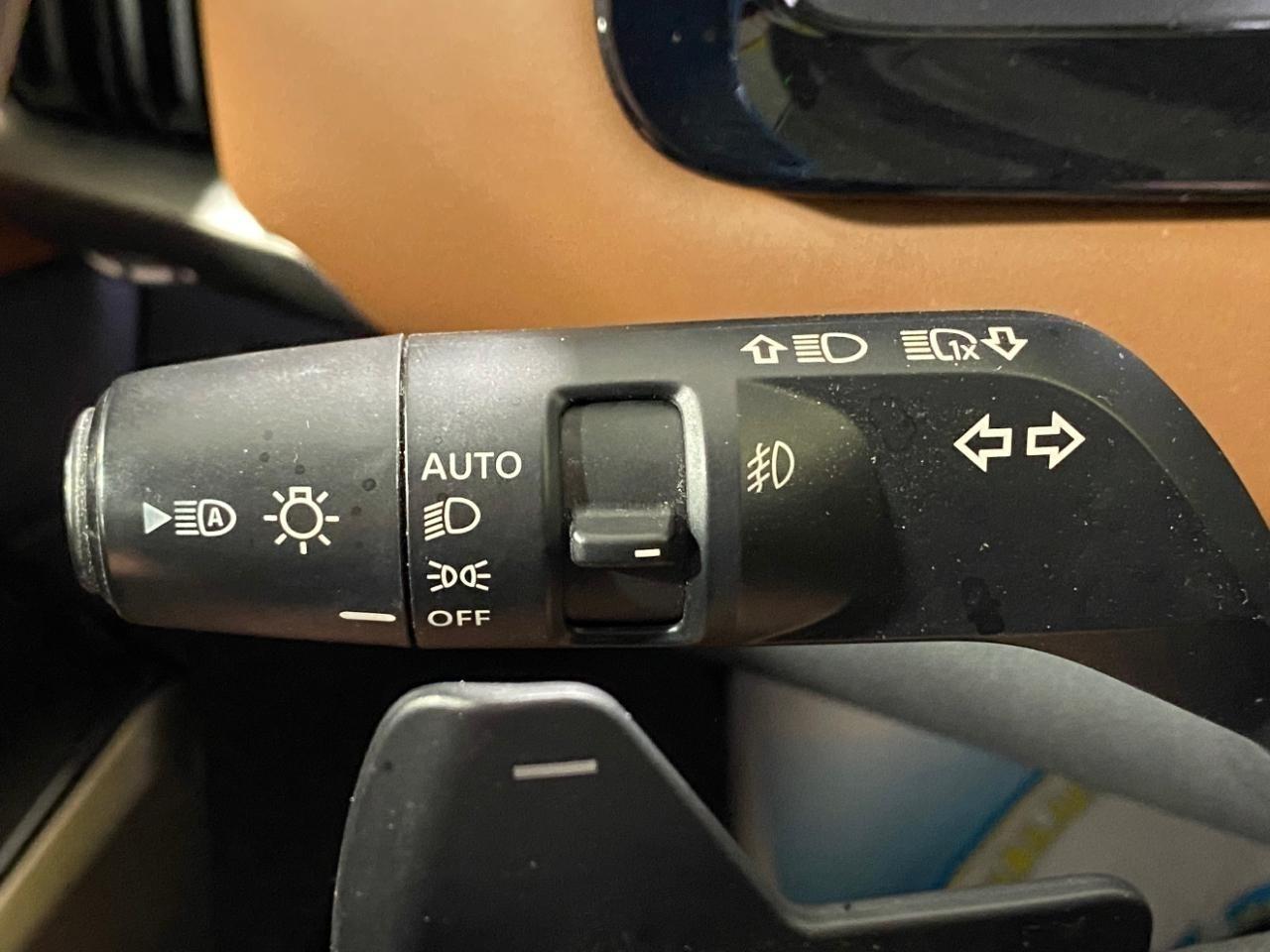 Nissan Pathfinder Platinum 4WD 2022