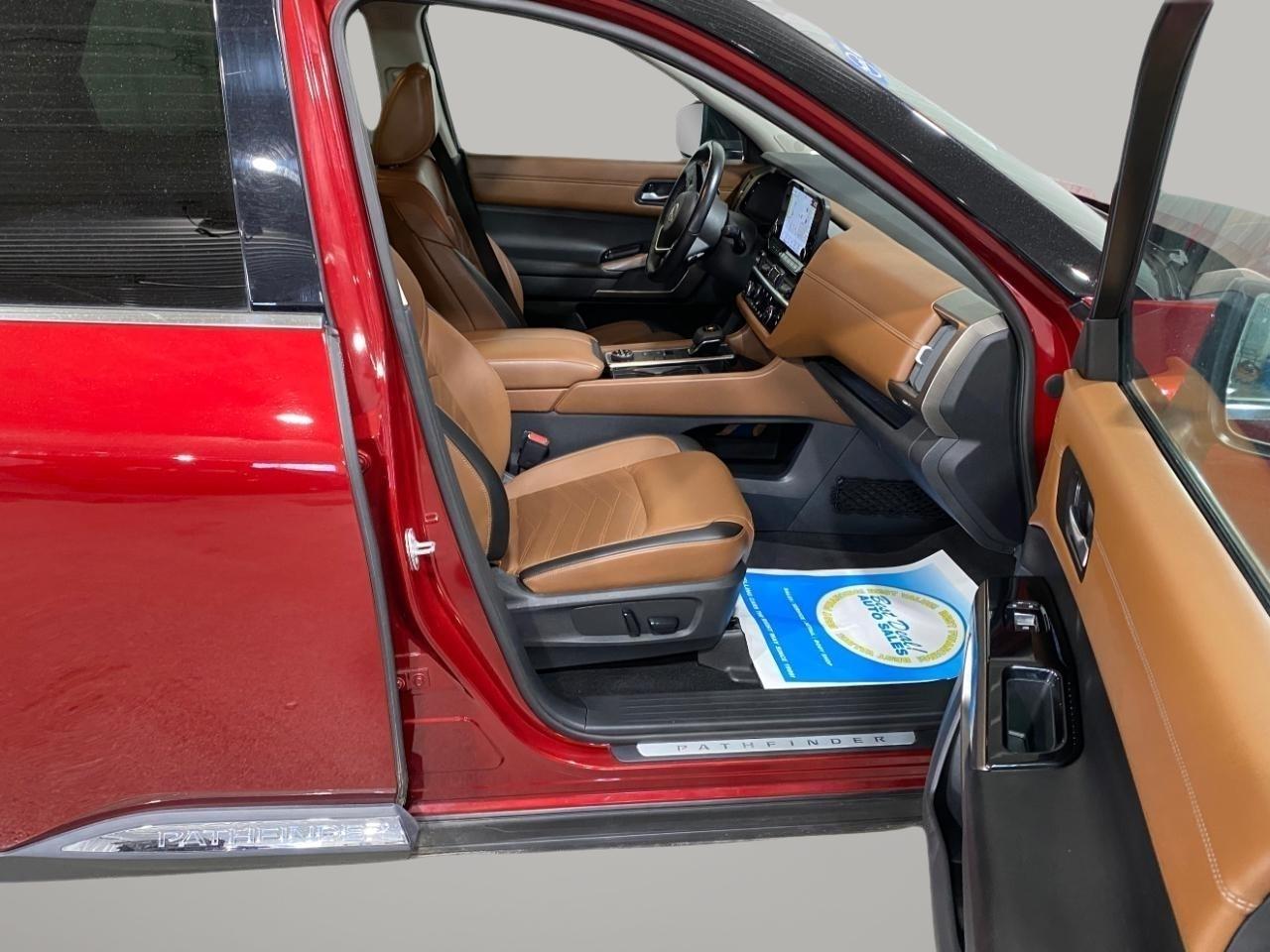 Nissan Pathfinder Platinum 4WD 2022
