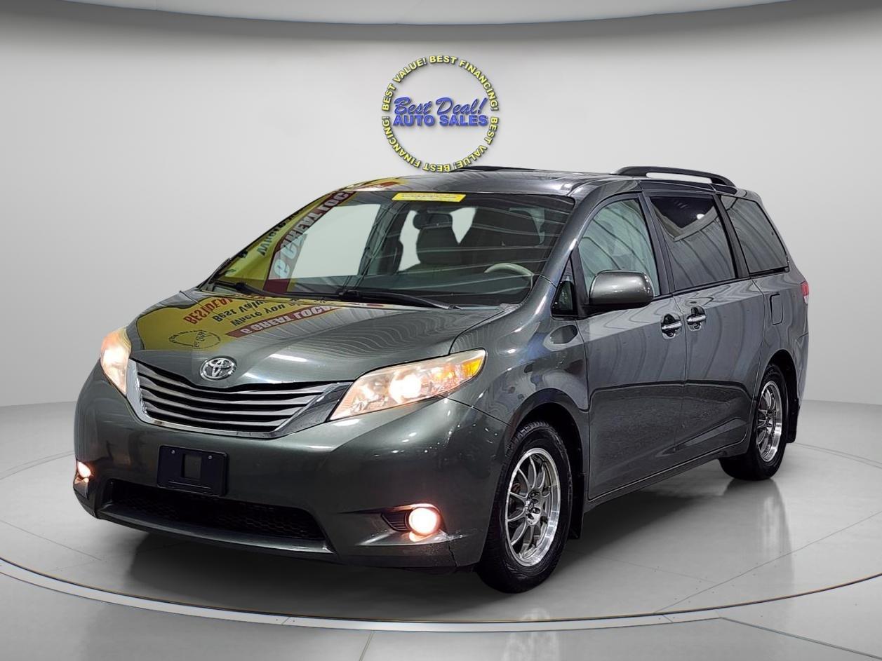 Toyota Sienna XLE FWD 8-Passenger V6 2014